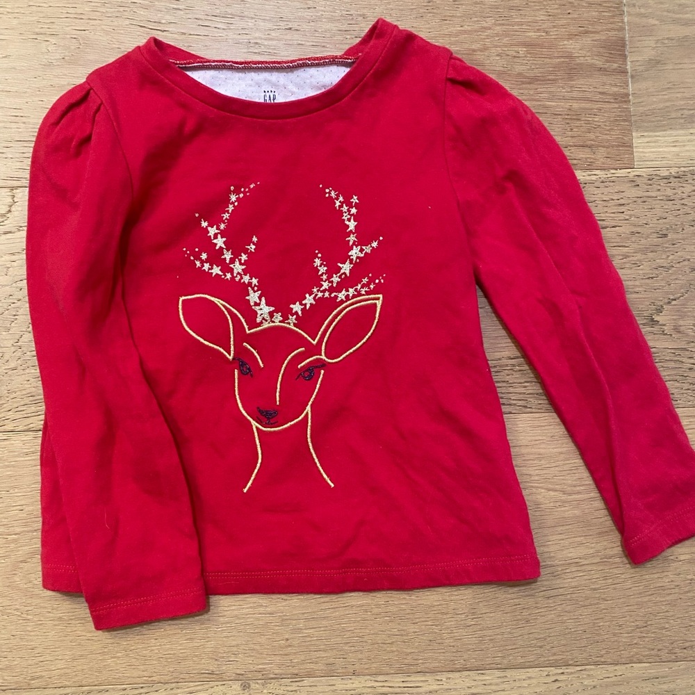 Baby GAP Red Kids Shirt with sparkly Reindeer Design size girls 5 GUC